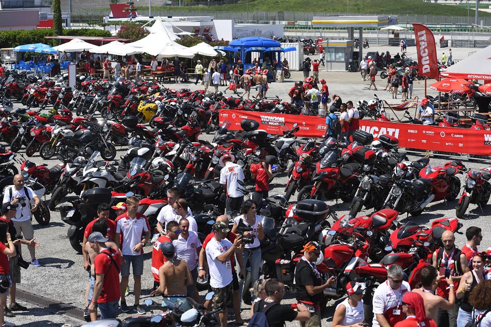 Fotos del World Ducati Week 2014