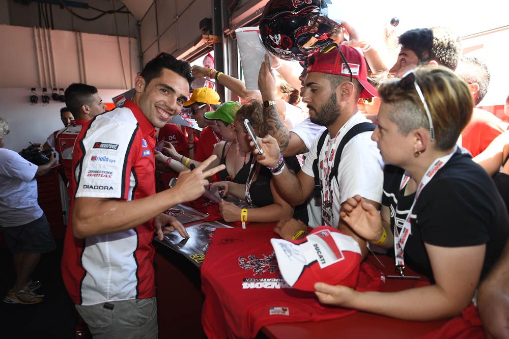 Fotos del World Ducati Week 2014