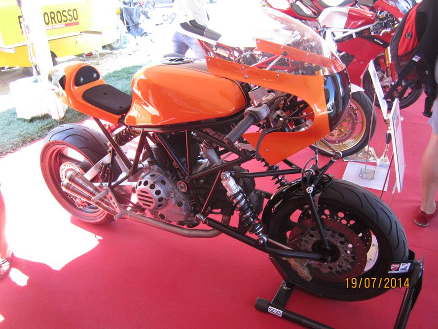 Fotos del World Ducati Week 2014