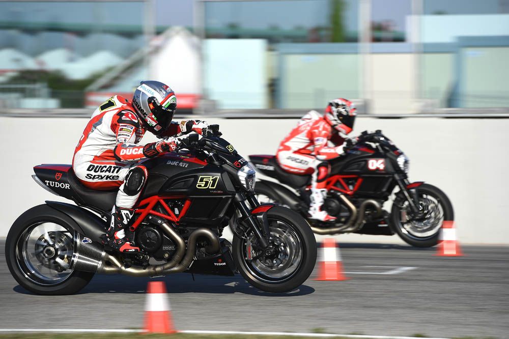 Fotos del World Ducati Week 2014