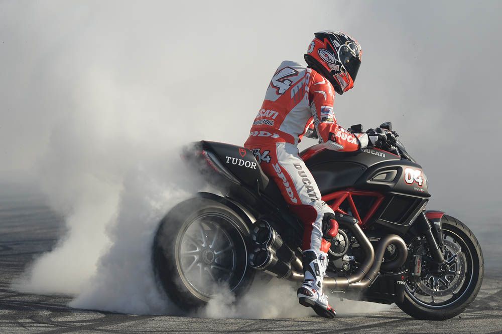 Fotos del World Ducati Week 2014