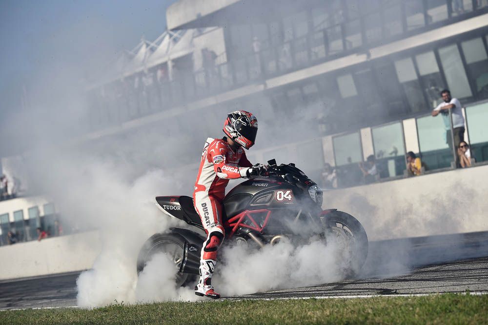 Fotos del World Ducati Week 2014