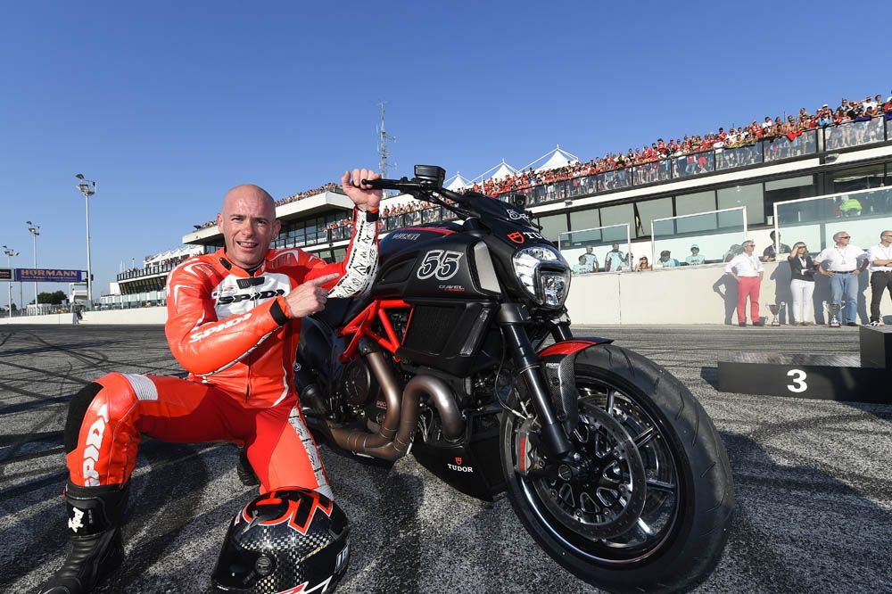 Fotos del World Ducati Week 2014