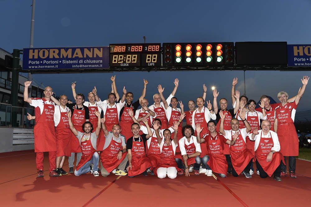 Fotos del World Ducati Week 2014