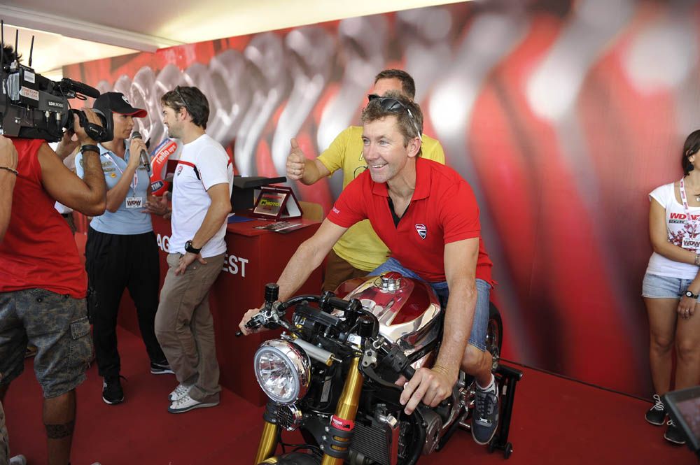 Fotos del World Ducati Week 2014