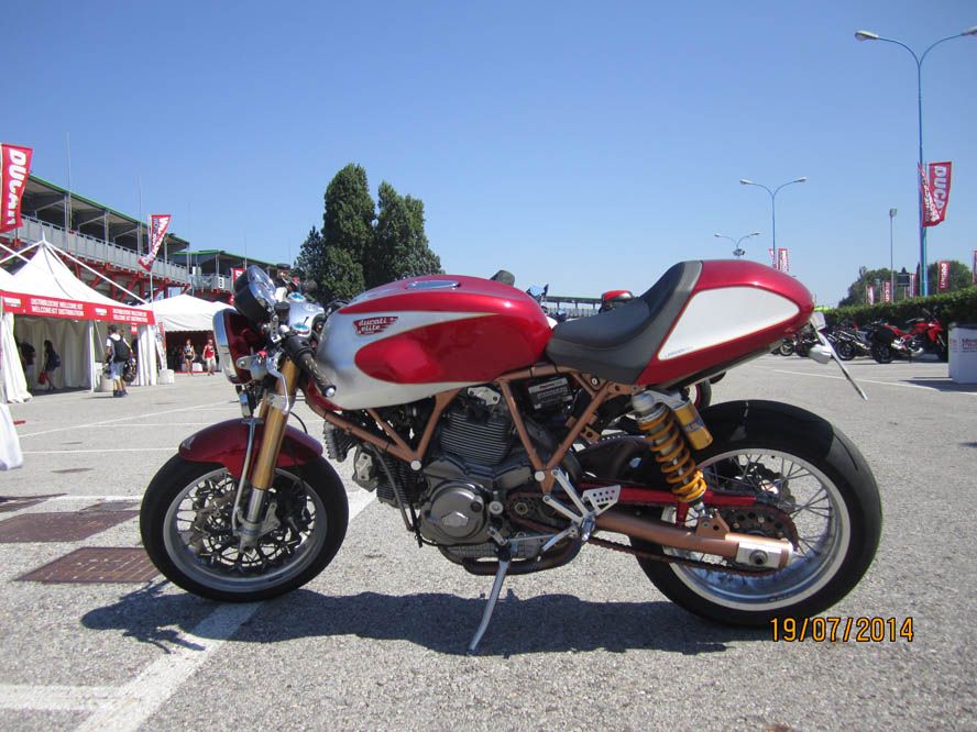 Fotos del World Ducati Week 2014