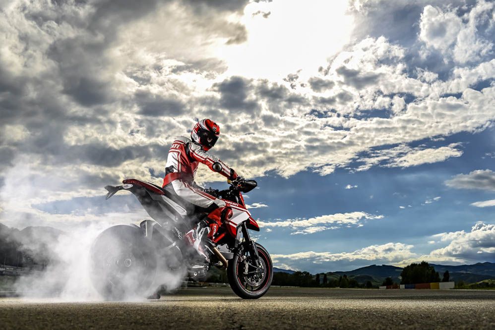 Ducati Hypermotard SP 2015. Fotos