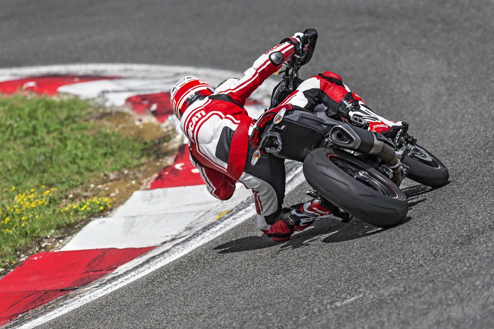 Ducati Hypermotard SP 2015. Fotos