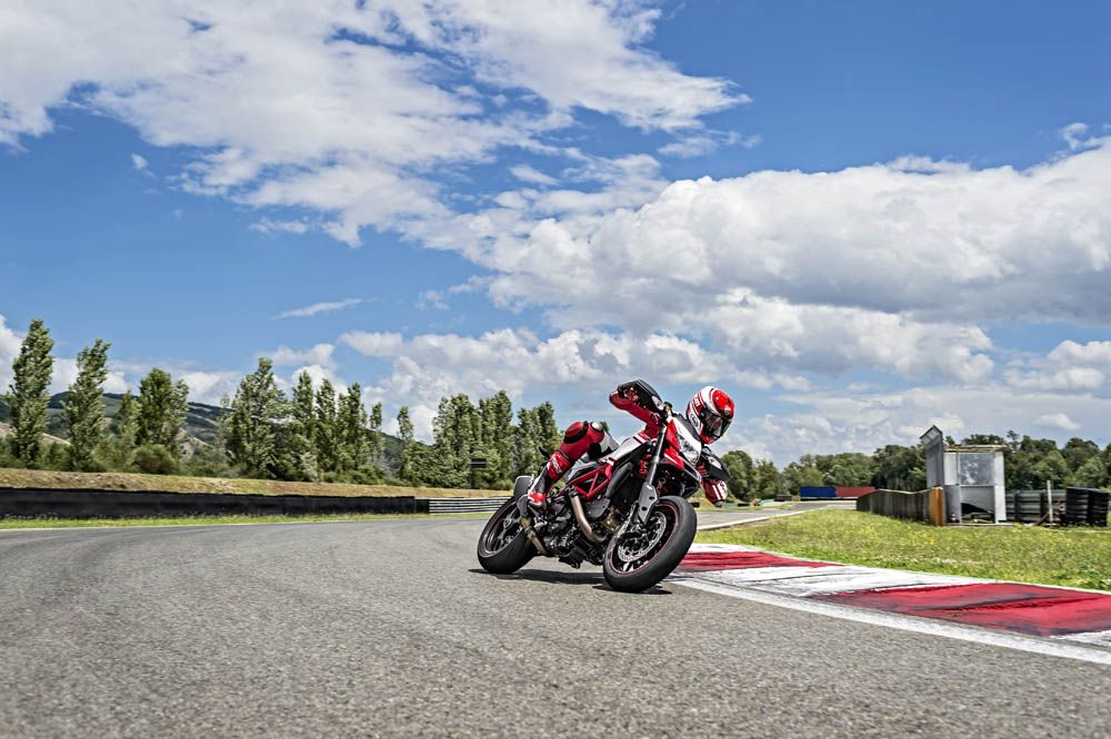 Ducati Hypermotard SP 2015. Fotos