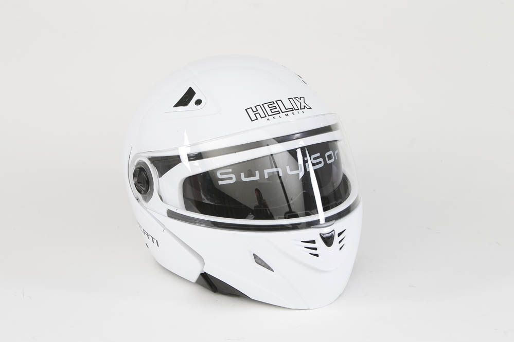 Informe: cascos abatibles
