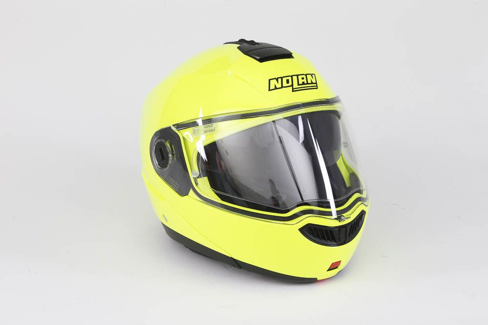 Informe: cascos abatibles