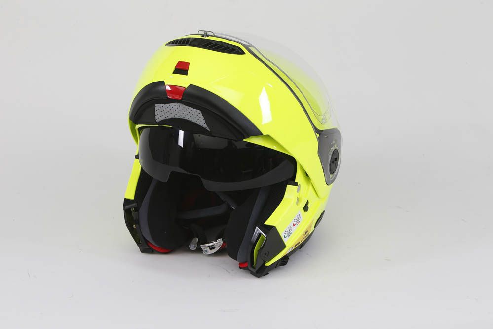 Informe: cascos abatibles