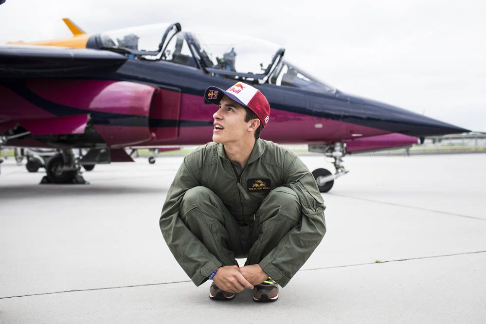 Pedrosa y Márquez vuelan gracias a Red Bull. Galería