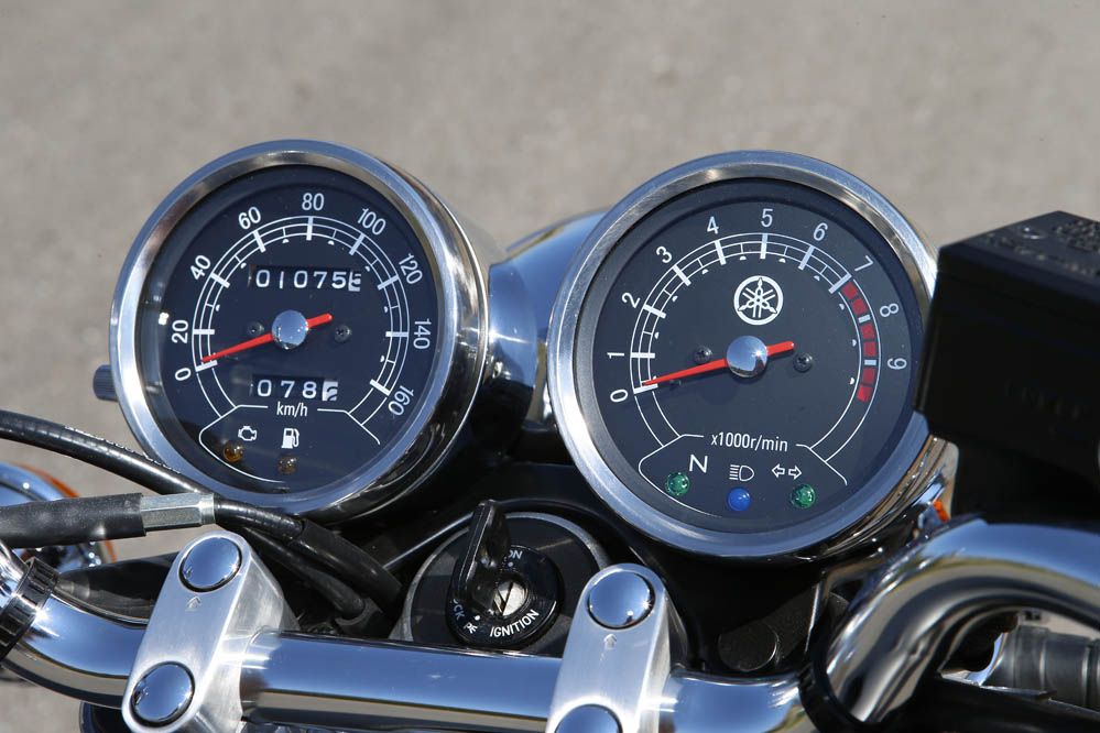 Comparativa: Royal Enfield Continental GT vs Yamaha SR400. Galería