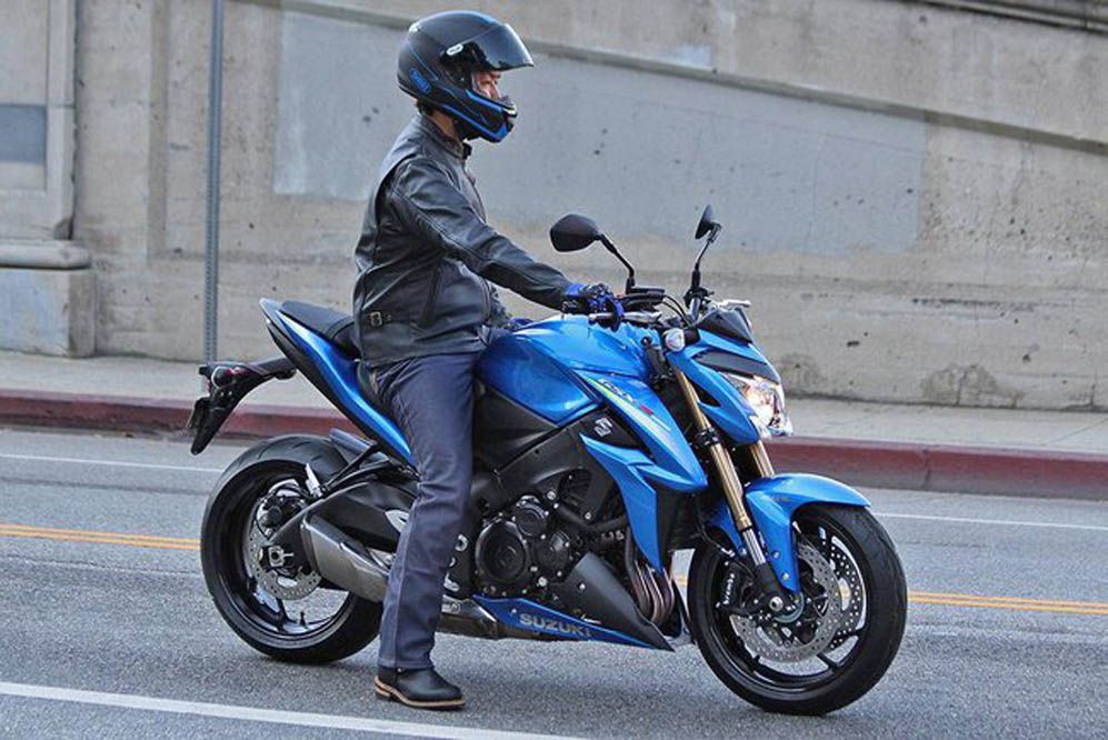 Fotos espía de la Suzuki GSX-S1000. Galería