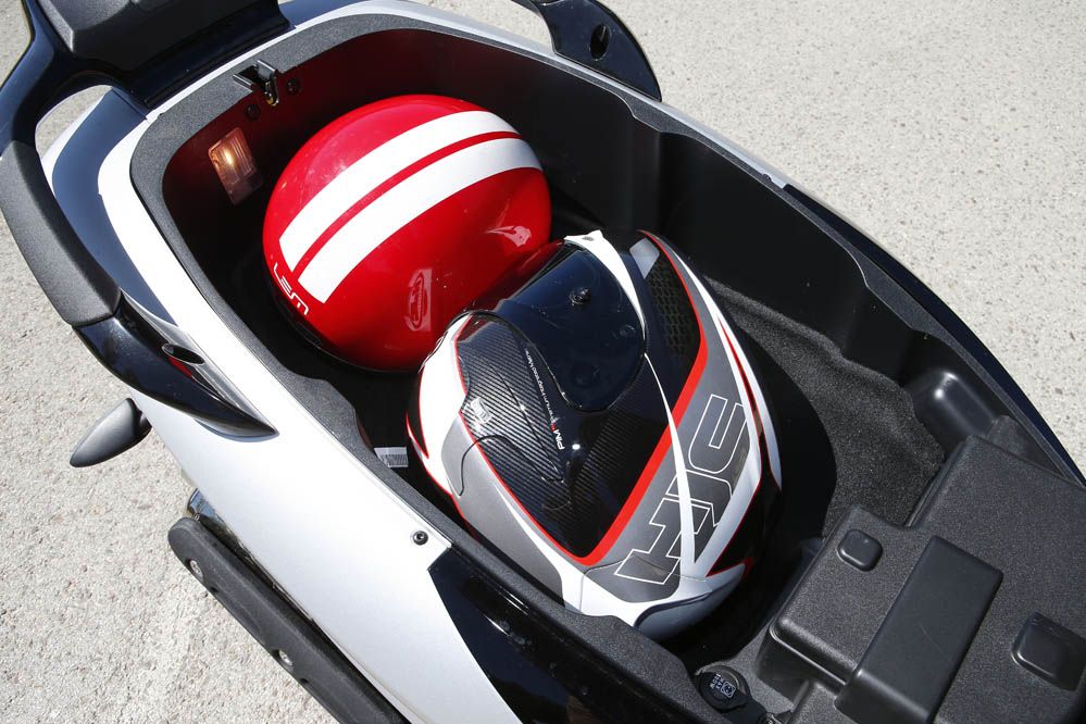 Piaggio MP3 500 ABS Sport. Fotos