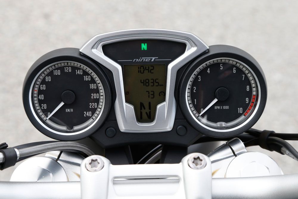 Comparativa BMW R nineT- Honda CB1100EX. Galería