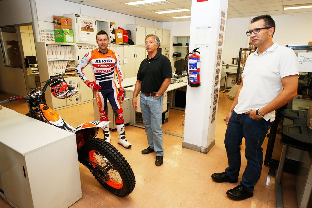 Entrevista a Toni Bou tras su octavo título mundial en Trial Outdoor. Galería