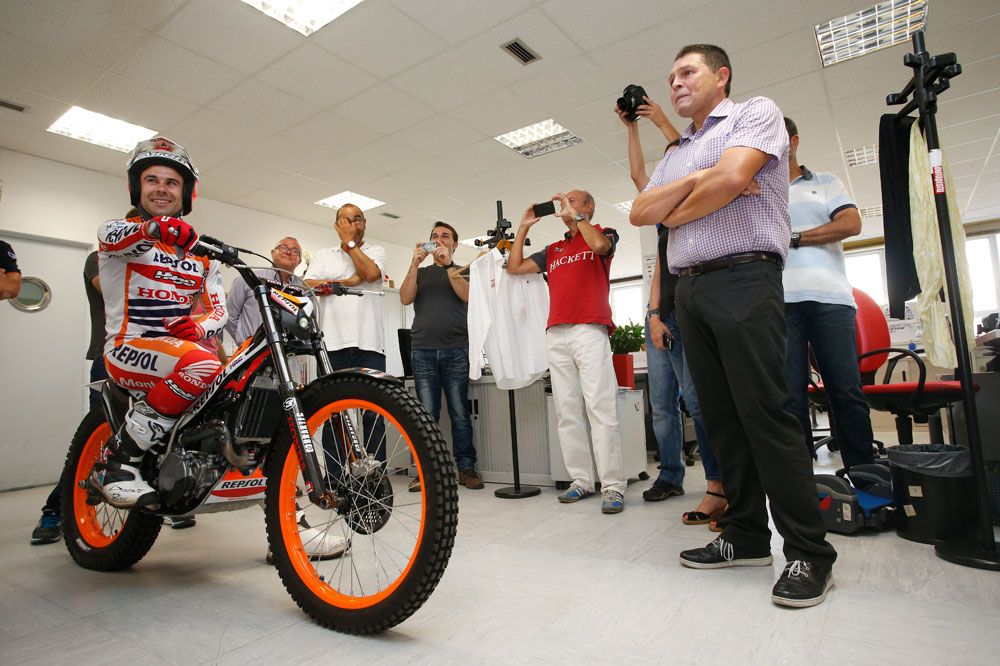 Entrevista a Toni Bou tras su octavo título mundial en Trial Outdoor. Galería
