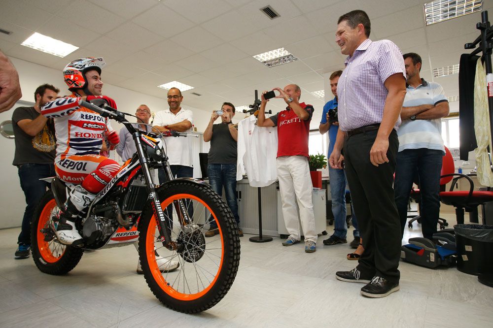 Entrevista a Toni Bou tras su octavo título mundial en Trial Outdoor. Galería