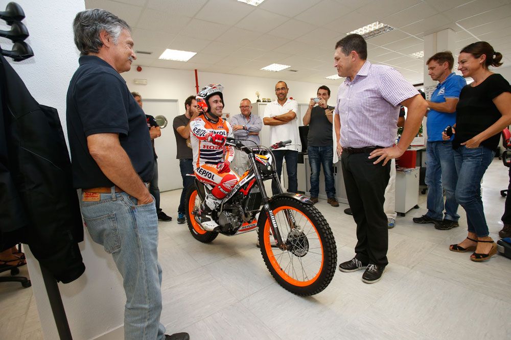 Entrevista a Toni Bou tras su octavo título mundial en Trial Outdoor. Galería