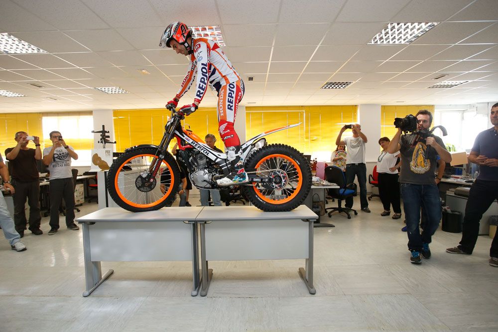 Entrevista a Toni Bou tras su octavo título mundial en Trial Outdoor. Galería