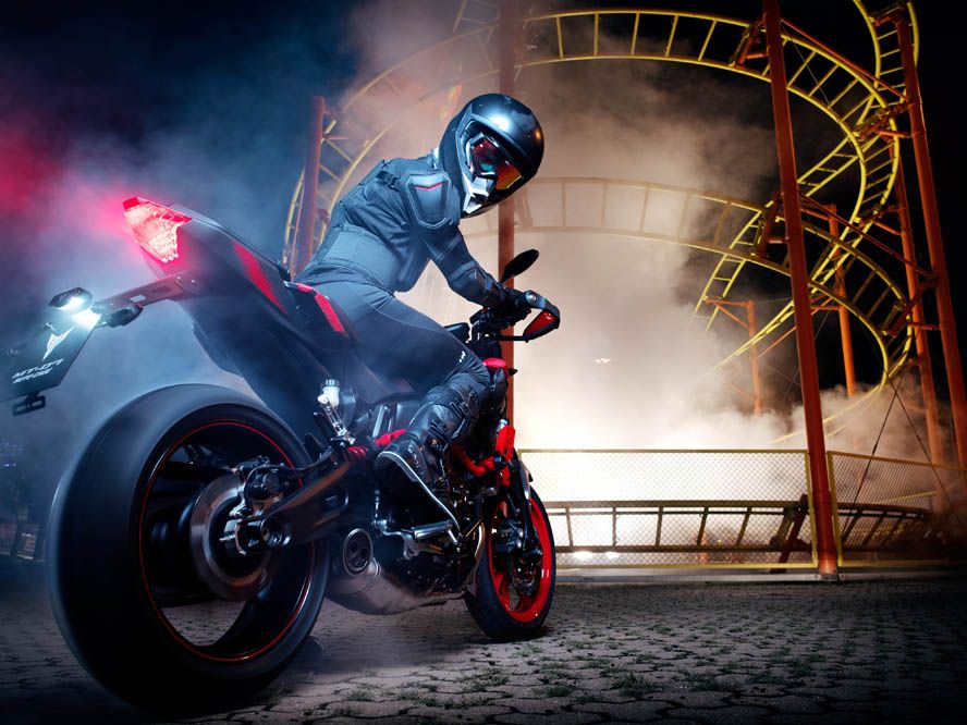 Yamaha MT-07 MotoCage. Fotos