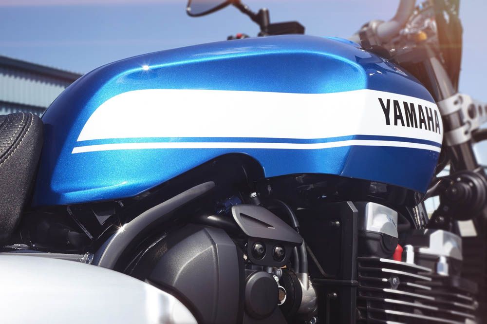 Yamaha XJR1300 2015. Fotos