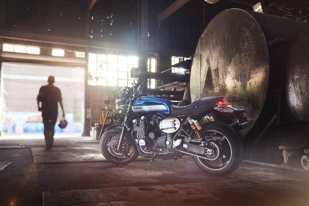 Yamaha XJR1300 2015. Fotos