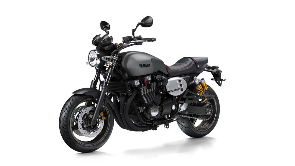 Yamaha XJR1300 2015. Fotos