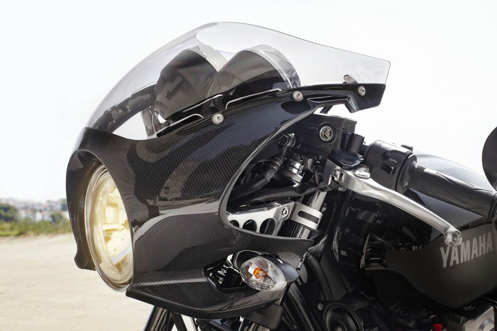 Yamaha XJR1300 Racer. Fotos