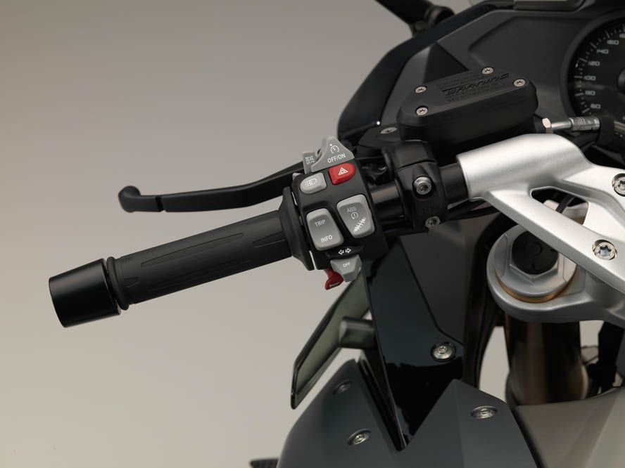 BMW R 1200 RS 2015. Fotos