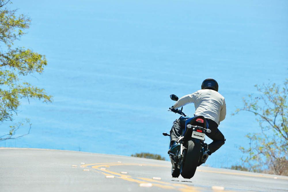 Suzuki GSX-S1000F. Fotos