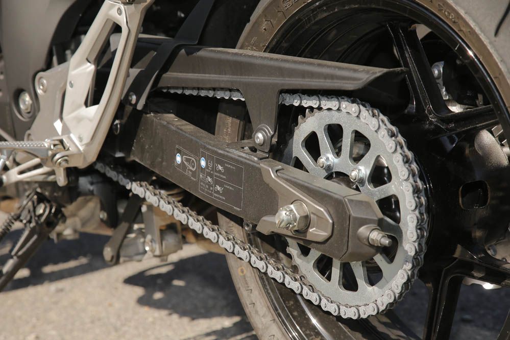 Comparativa Naked medias: Ducati Monster 821, Kawasaki Z800e, MV Agusta Brutale 800 y Yamaha Mt-09. Galería
