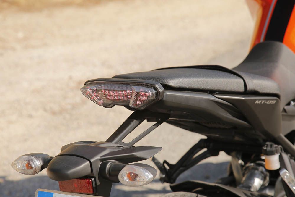 Comparativa Naked medias: Ducati Monster 821, Kawasaki Z800e, MV Agusta Brutale 800 y Yamaha Mt-09. Galería