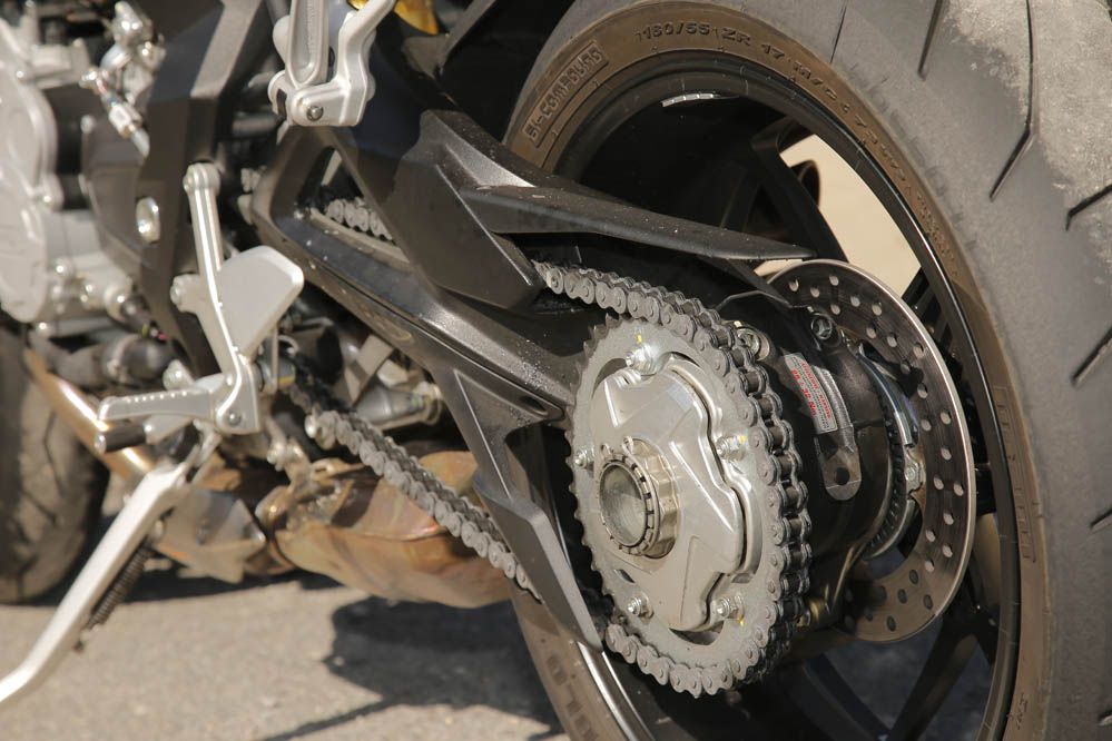 Comparativa Naked medias: Ducati Monster 821, Kawasaki Z800e, MV Agusta Brutale 800 y Yamaha Mt-09. Galería