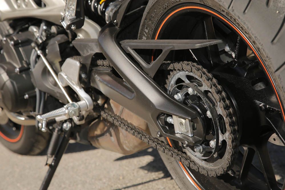 Comparativa Naked medias: Ducati Monster 821, Kawasaki Z800e, MV Agusta Brutale 800 y Yamaha Mt-09. Galería
