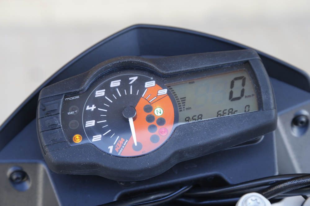 Fotos. Comparativa Naked medias: Honda CB650F, KTM 690 Duke, Triumph Street Triple y Yamaha MT-07