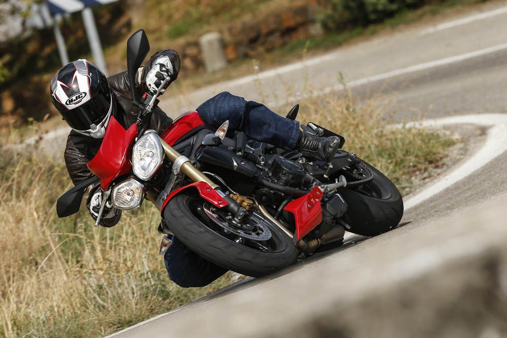 Fotos. Comparativa Naked medias: Honda CB650F, KTM 690 Duke, Triumph Street Triple y Yamaha MT-07