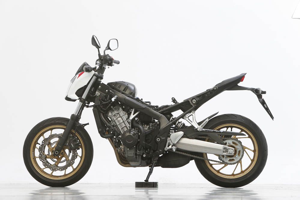 Comparativa Honda CB650F- Yamaha XJ6. Galería