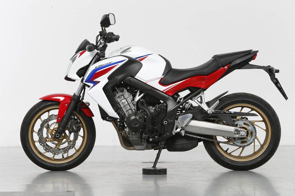 Comparativa Honda CB650F- Yamaha XJ6. Galería