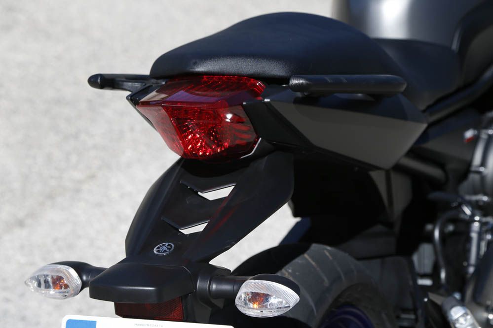 Comparativa Honda CB650F- Yamaha XJ6. Galería