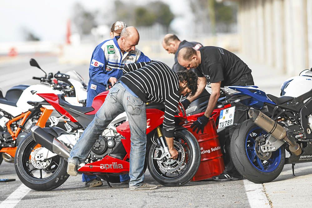 Comparativa deportivas 1000 Aprilia, BMW, KTM. Galería