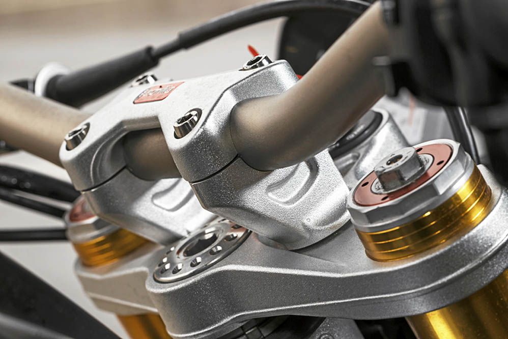 Comparativa deportivas 1000 Aprilia, BMW, KTM. Galería