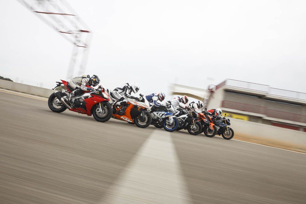 Comparativa deportivas 1000 Aprilia, BMW, KTM. Galería