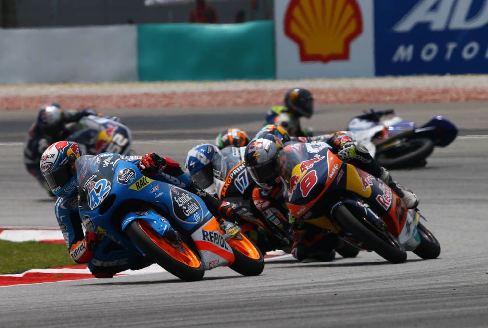 La carrera de Moto3 del GP de Malasia en imágenes
