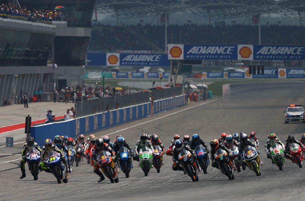 La carrera de Moto3 del GP de Malasia en imágenes