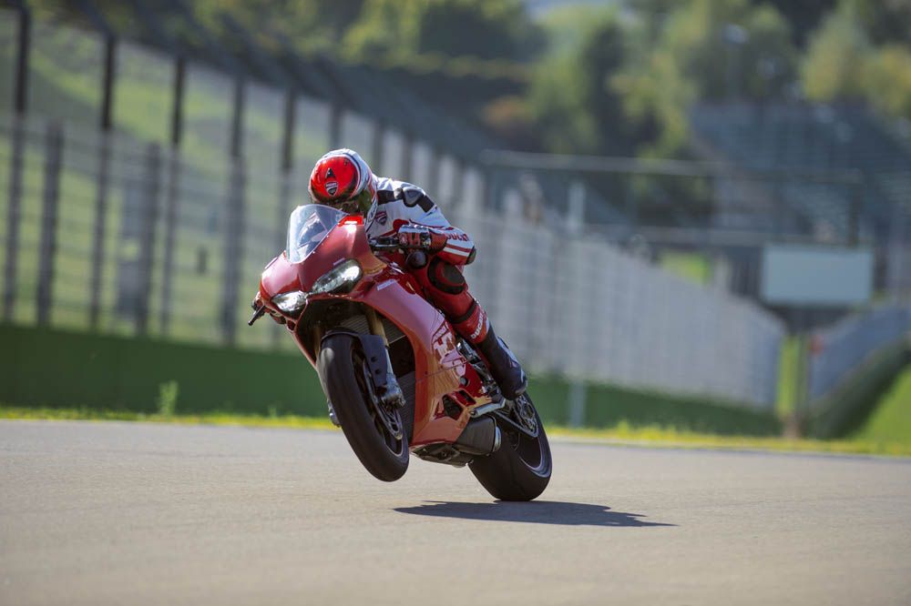 Ducati Panigale 2015. Fotos