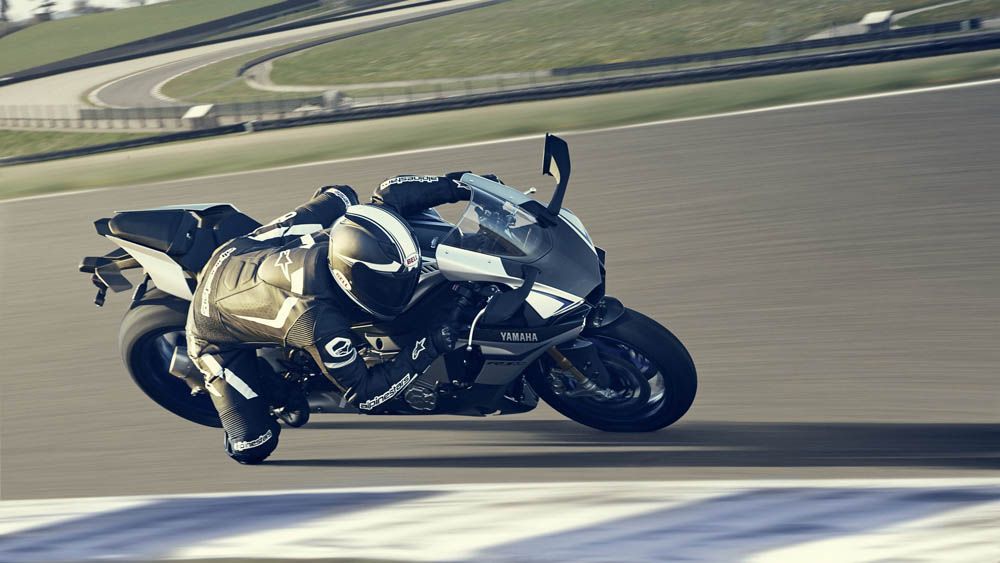 Yamaha YZF R1 2015. Fotos