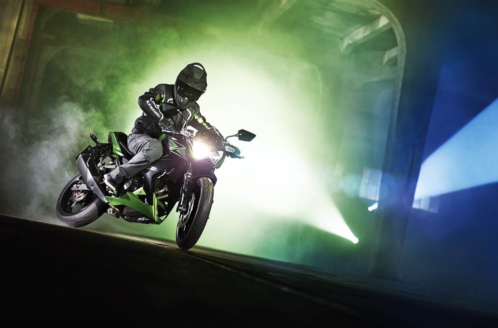 Kawasaki Z300 2015. Fotos